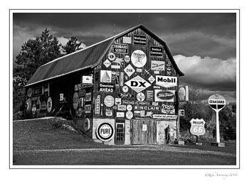 sign-barn-1-b-w-13x19-copy.jpg