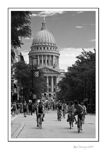 capital-from-State-st1b-n-w.jpg