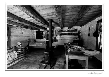 1-room-cabin-1.jpg