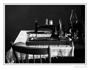 sewing-machine-1-bnw-copy.jpg