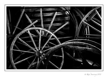 wagon-wheels-1-b-n-w.jpg